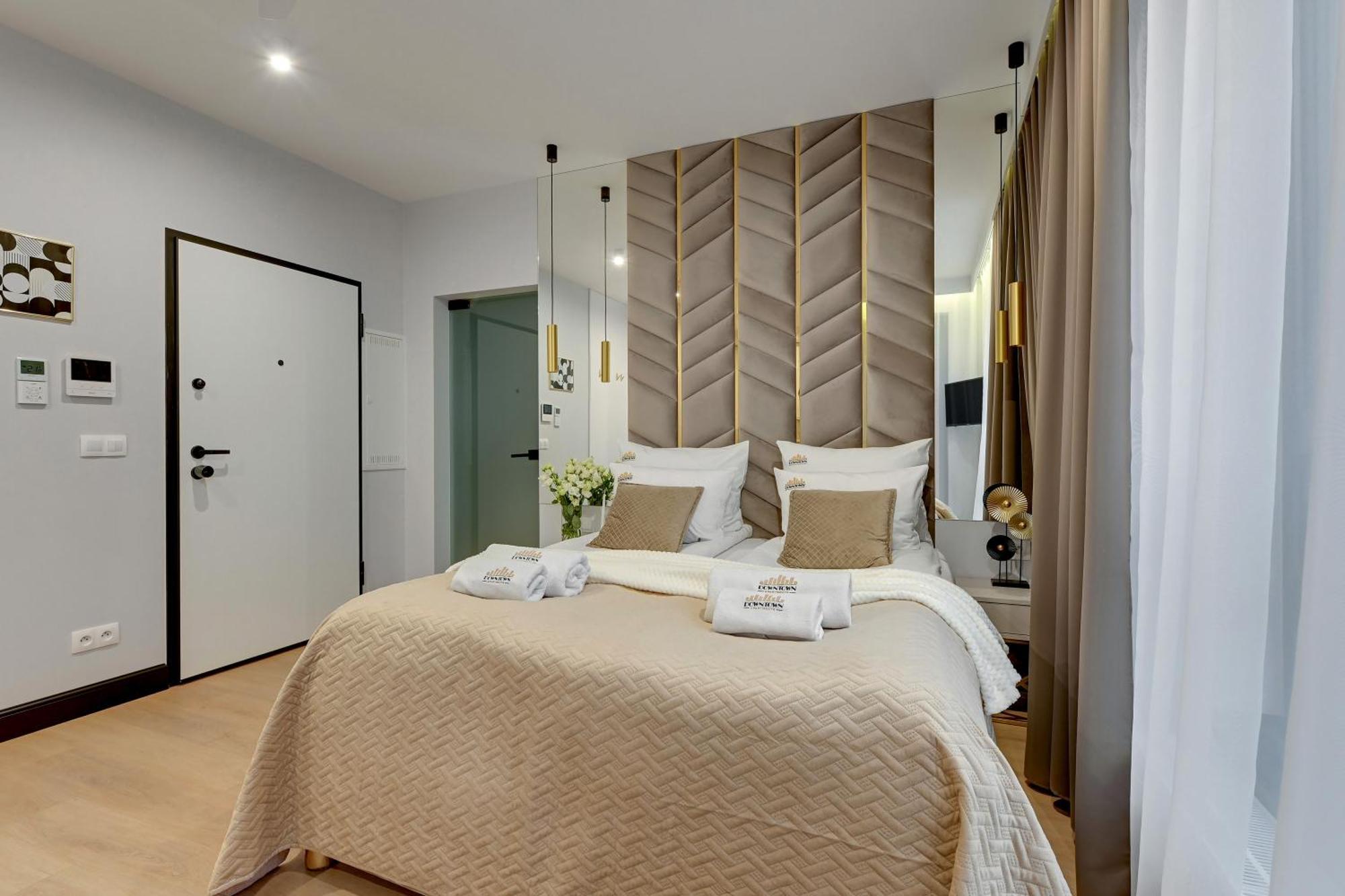 Doki Living & Foodhall By Downtown Apartments Γκντανσκ Εξωτερικό φωτογραφία