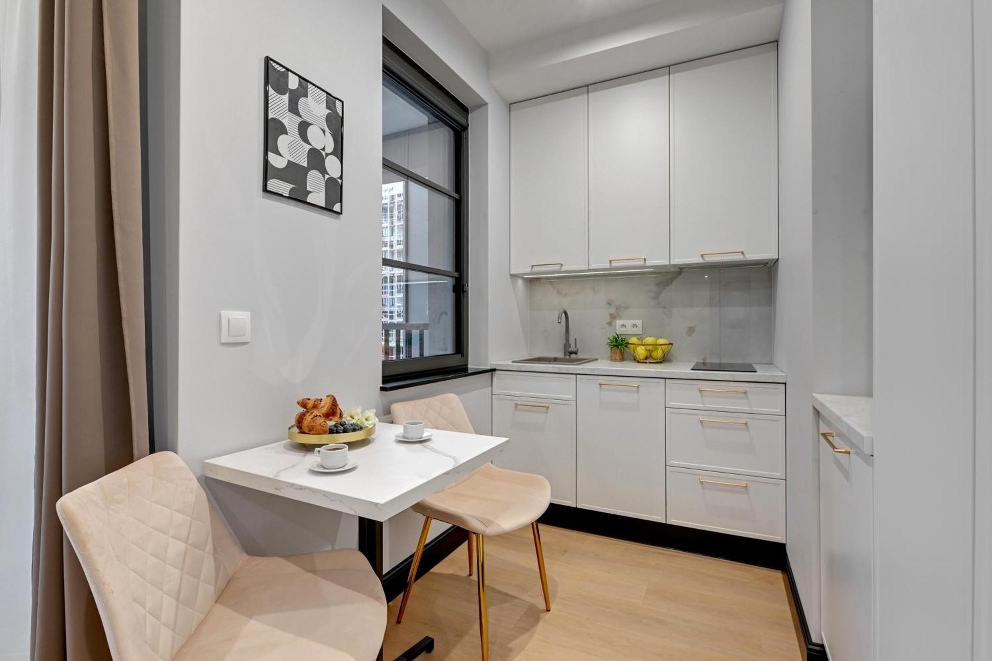 Doki Living & Foodhall By Downtown Apartments Γκντανσκ Δωμάτιο φωτογραφία