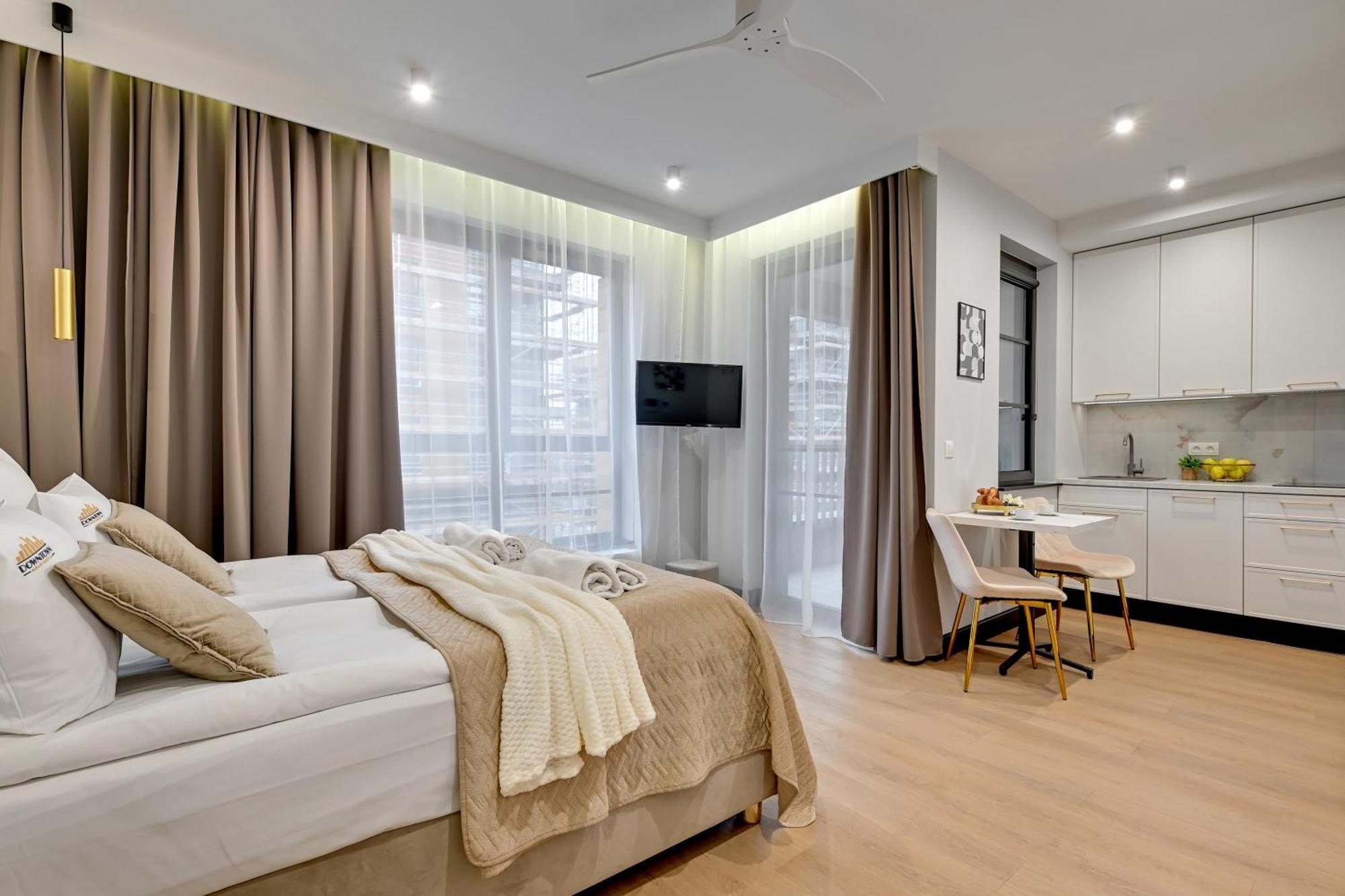 Doki Living & Foodhall By Downtown Apartments Γκντανσκ Δωμάτιο φωτογραφία